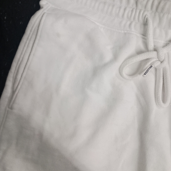 Hollister White Athletic Shorts with Drawstring Tie - Picture 10 of 12